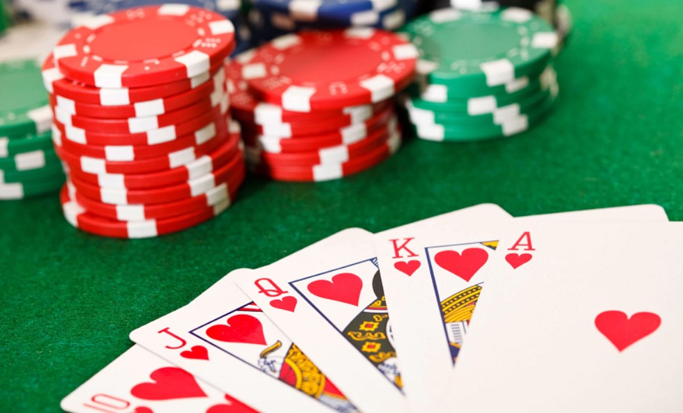 Hướng dẫn chơi Poker Vin777 đơn giản